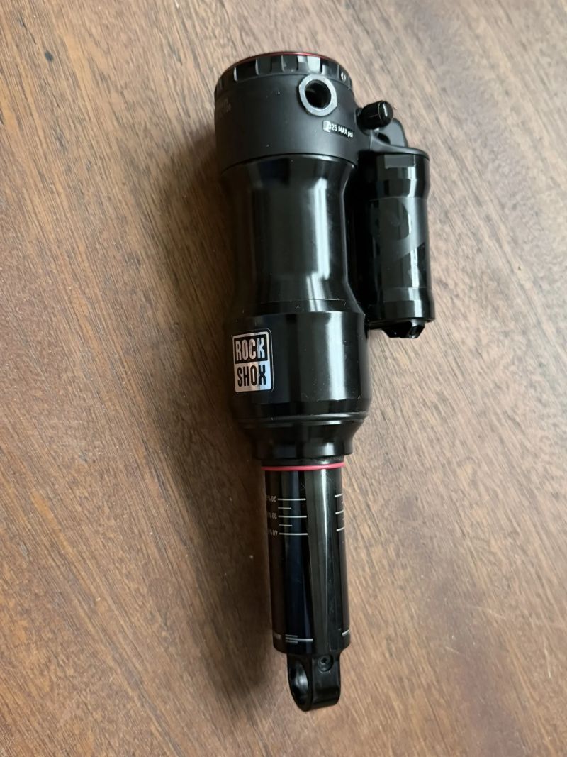 Rock Shox superdeluxe+ MegNeg