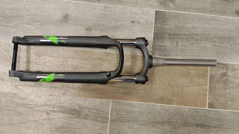 Vidlice 100mm Boost Fox RockShox SANTOUR 