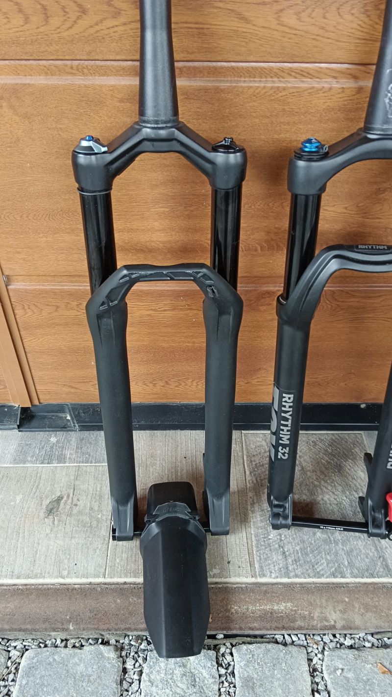 vidlice 120mm Boost Fox DTswiss RockSchox 