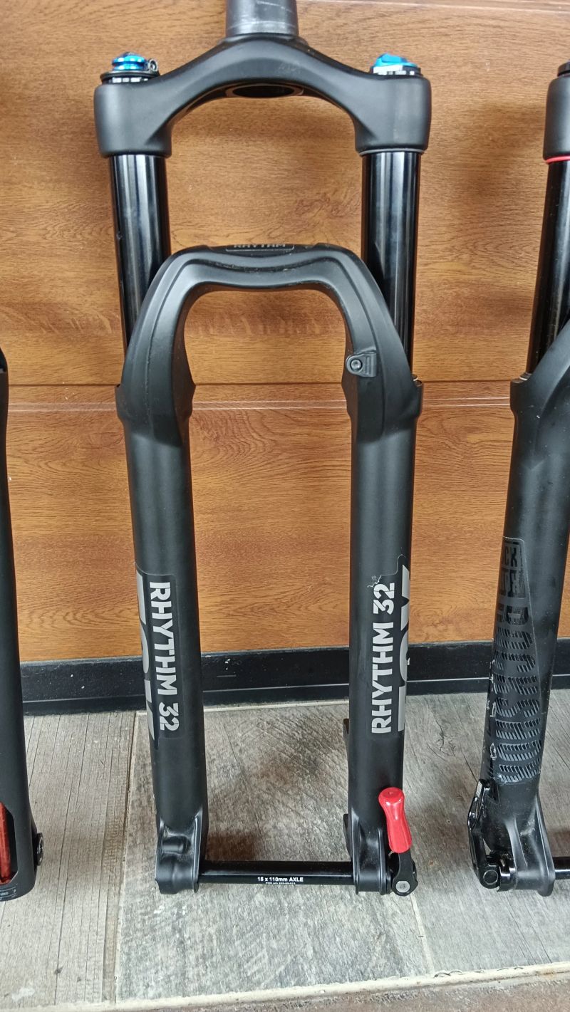 vidlice 120mm Boost Fox DTswiss RockSchox 