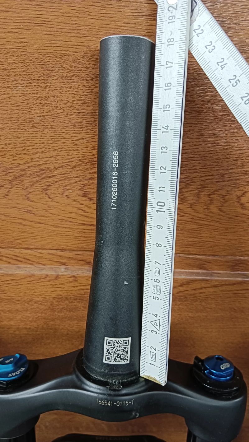 vidlice 120mm Boost Fox DTswiss RockSchox 