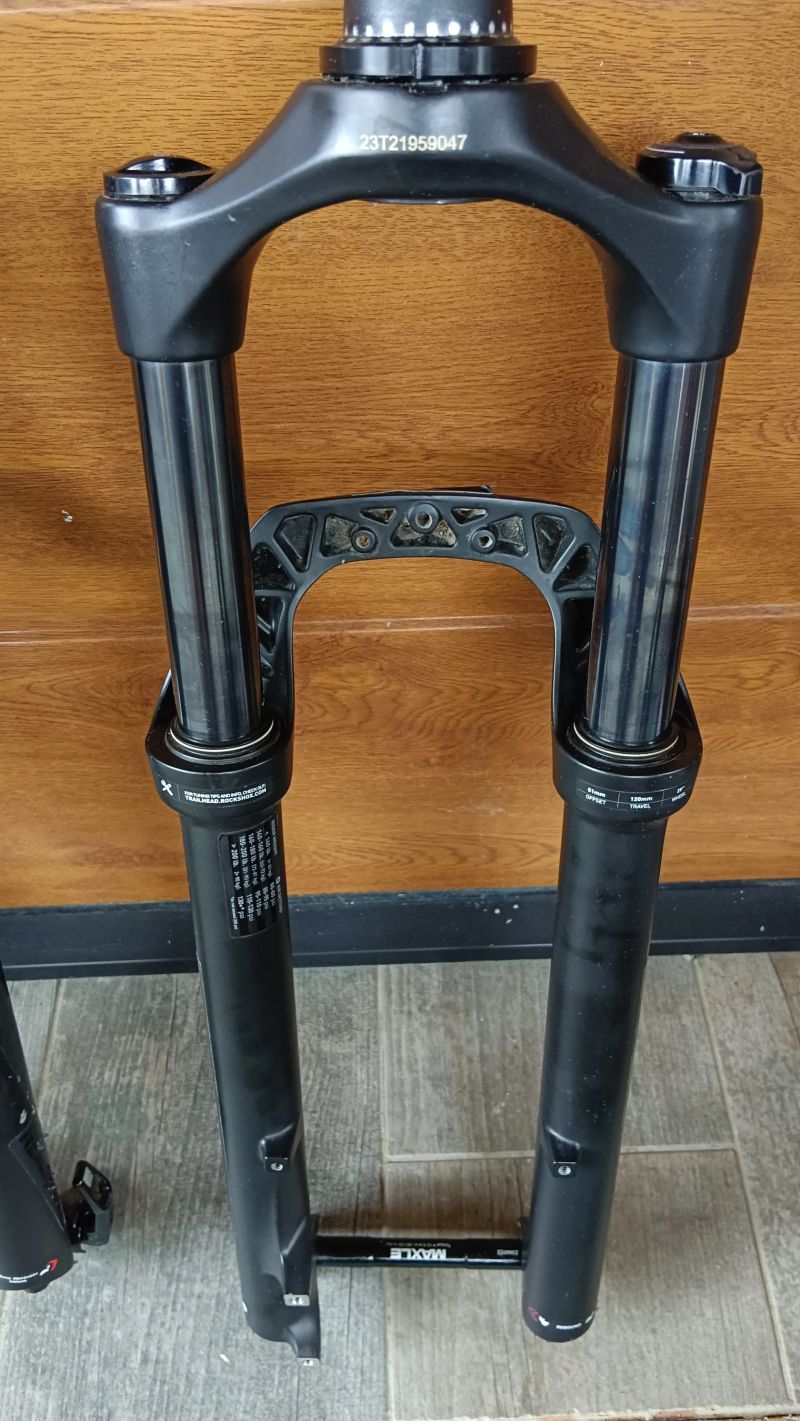 vidlice 120mm Boost Fox DTswiss RockSchox 