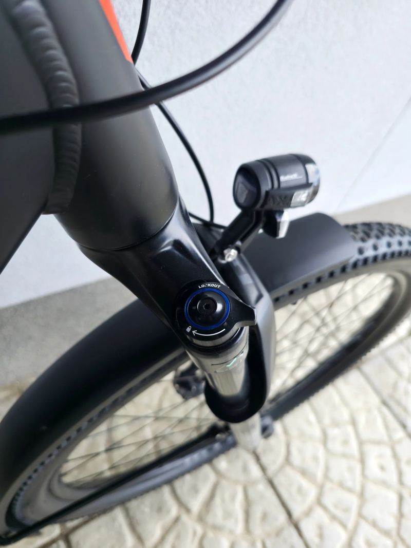 Elektrokolo Rock Machine Storm INT e90‑29" Touring 2022 500Wh – velikost L / Top stav