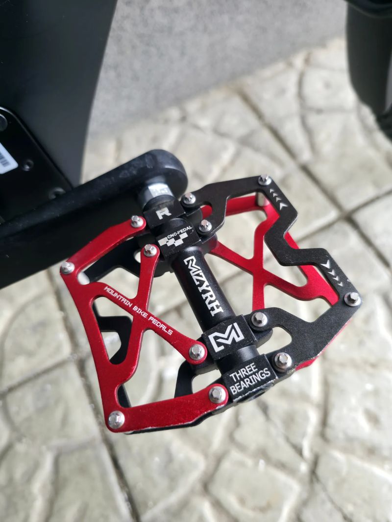 Elektrokolo Rock Machine Storm INT e90‑29" Touring 2022 500Wh – velikost L / Top stav