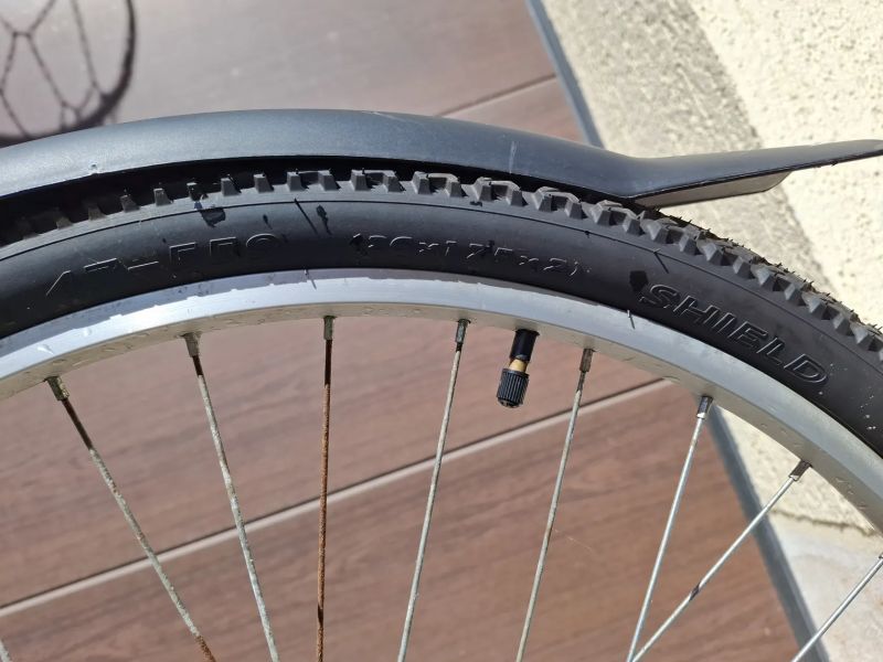 Olpran HURRICANE 26" – po servisu, nové pneu a řetěz