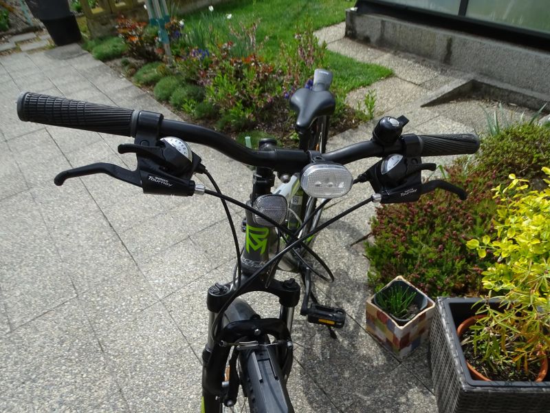 Rock Machine Manhattan 26"