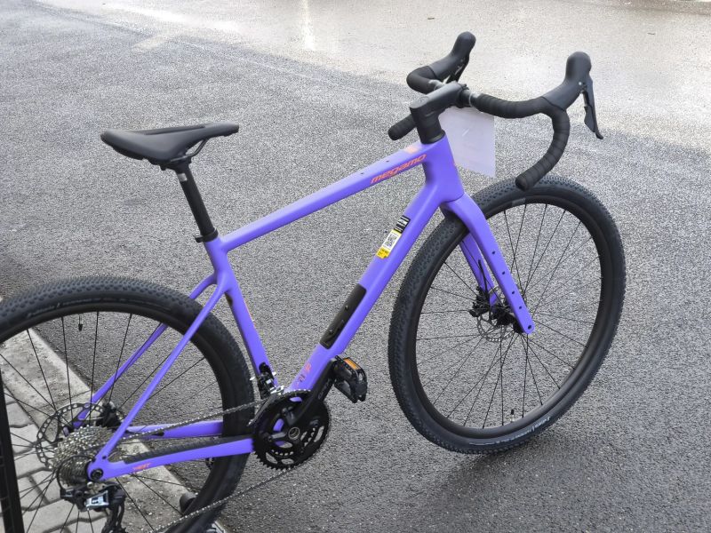 !!!NOVÝ!!! Karbonový gravel Megamo West 15 - Malva. Shimano GRX, vel. M a L