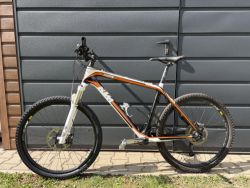 KTM Toryn Master, karbon, váha 10,5 kg
