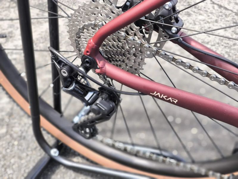 !!!NOVÝ!!! Gravel Megamo Jakar 30 - Garnet, Shimano GRX, vel. S a M