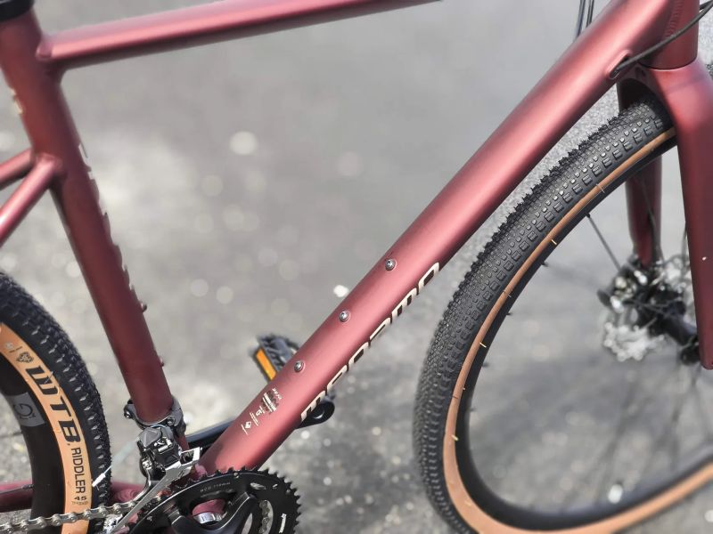 !!!NOVÝ!!! Gravel Megamo Jakar 30 - Garnet, Shimano GRX, vel. S a M