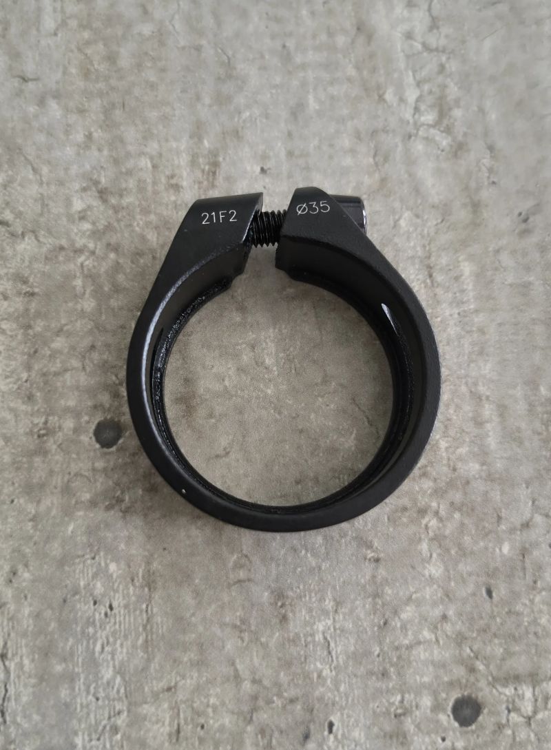 Sedlová objímka Merida, 35mm (34.9mm)