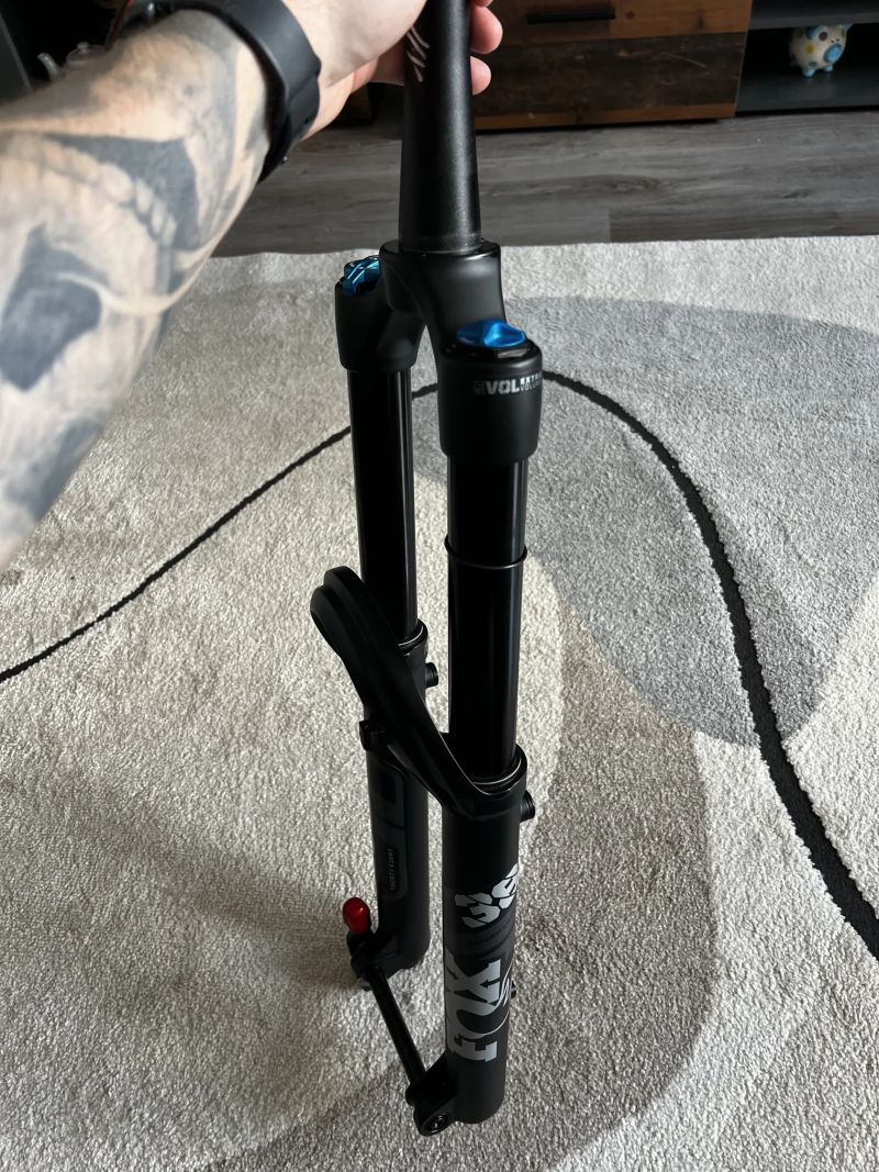 FOX PERFORMANCE SERIES 38 FLOAT 29 180 MM