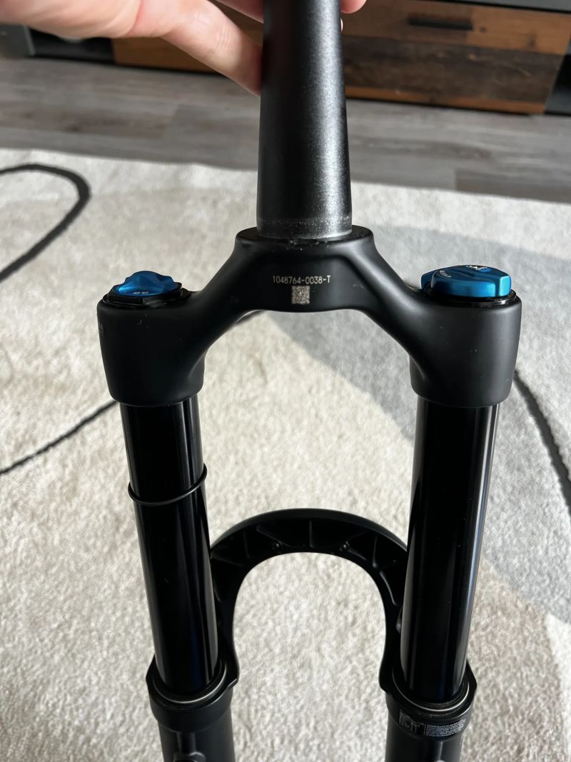 FOX PERFORMANCE SERIES 38 FLOAT 29 180 MM