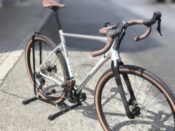 !!!NOVÝ!!! Gravel Megamo Jakar 30 - RAW, Shimano GRX, vel.L a XL
