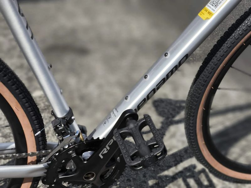 !!!NOVÝ!!! Gravel Megamo Jakar 30 - RAW, Shimano GRX, vel.L a XL