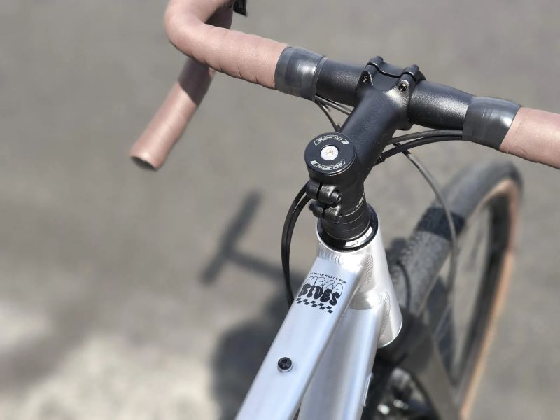 !!!NOVÝ!!! Gravel Megamo Jakar 30 - RAW, Shimano GRX, vel.L a XL