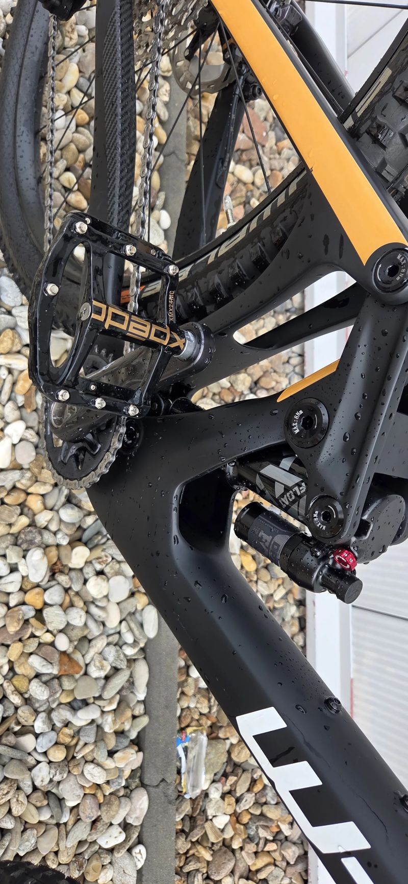 Prodám Italské kolo MTB Full Carbon COMANCHE