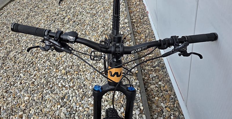 Prodám Italské kolo MTB Full Carbon COMANCHE