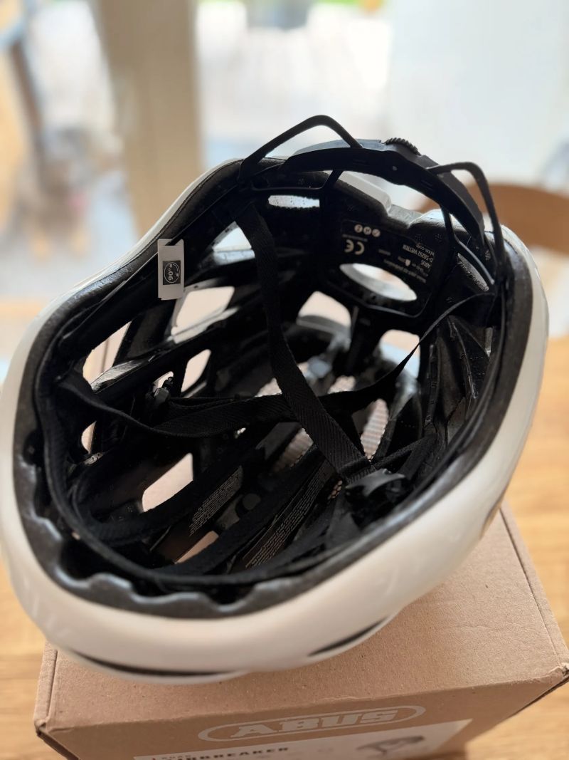 Abus Airbreaker Polar White L