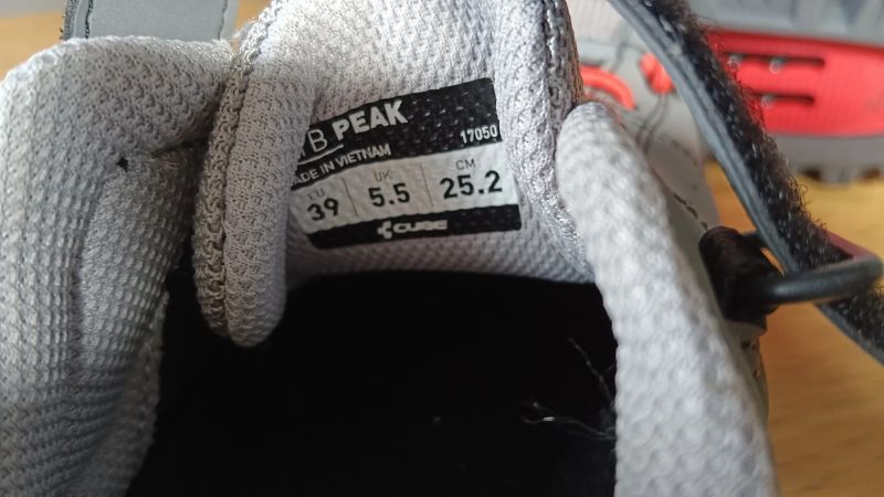 Nové nejeté cyklistické MTB boty tretry CUBE PEAK vel.39