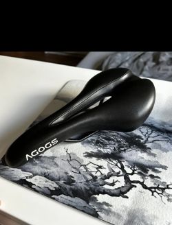 AGOGS kožená sedla na kolo