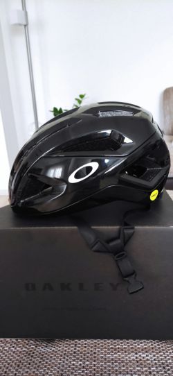 OAKLEY ARO 3 - vel. L