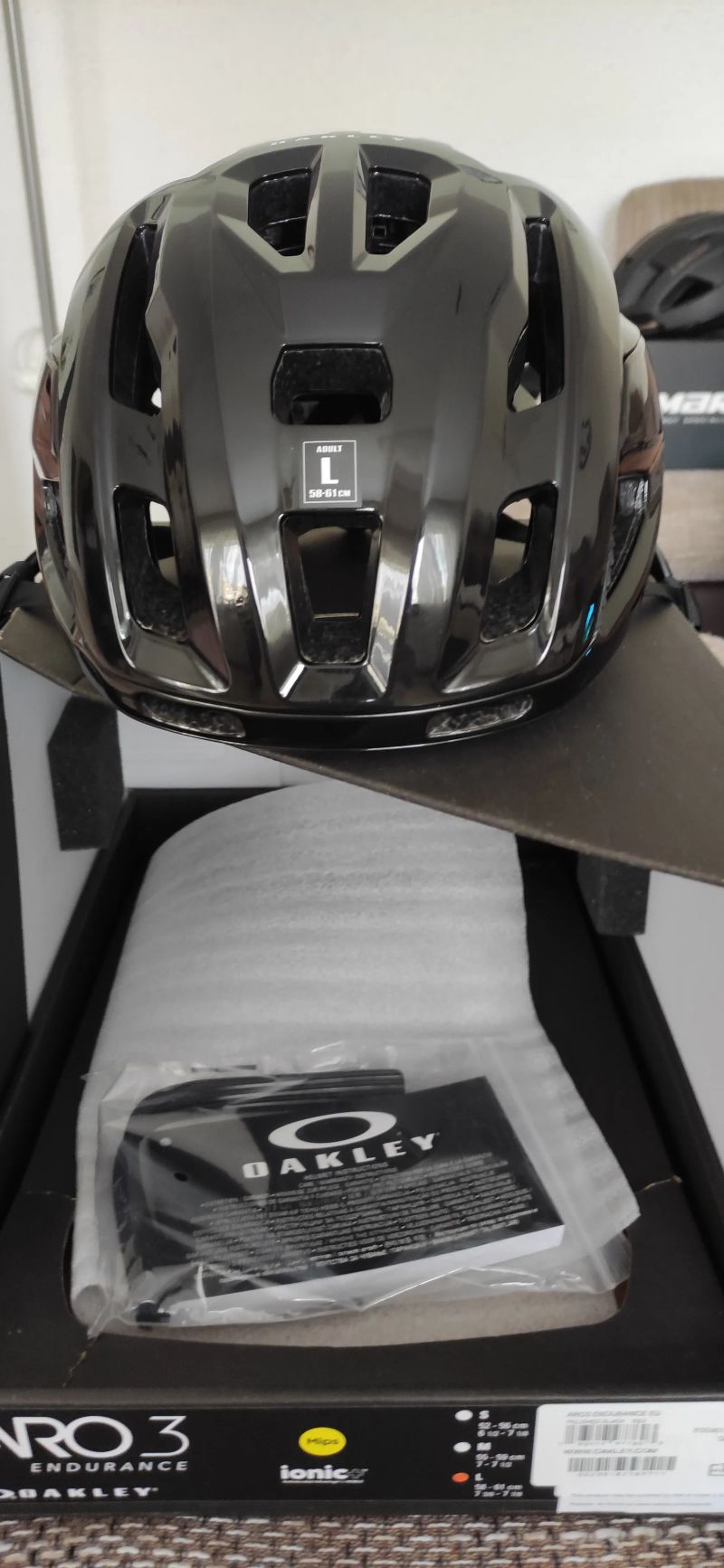 OAKLEY ARO 3 - vel. L