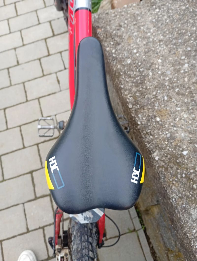 Rock Machine nabízím toto zihadlo