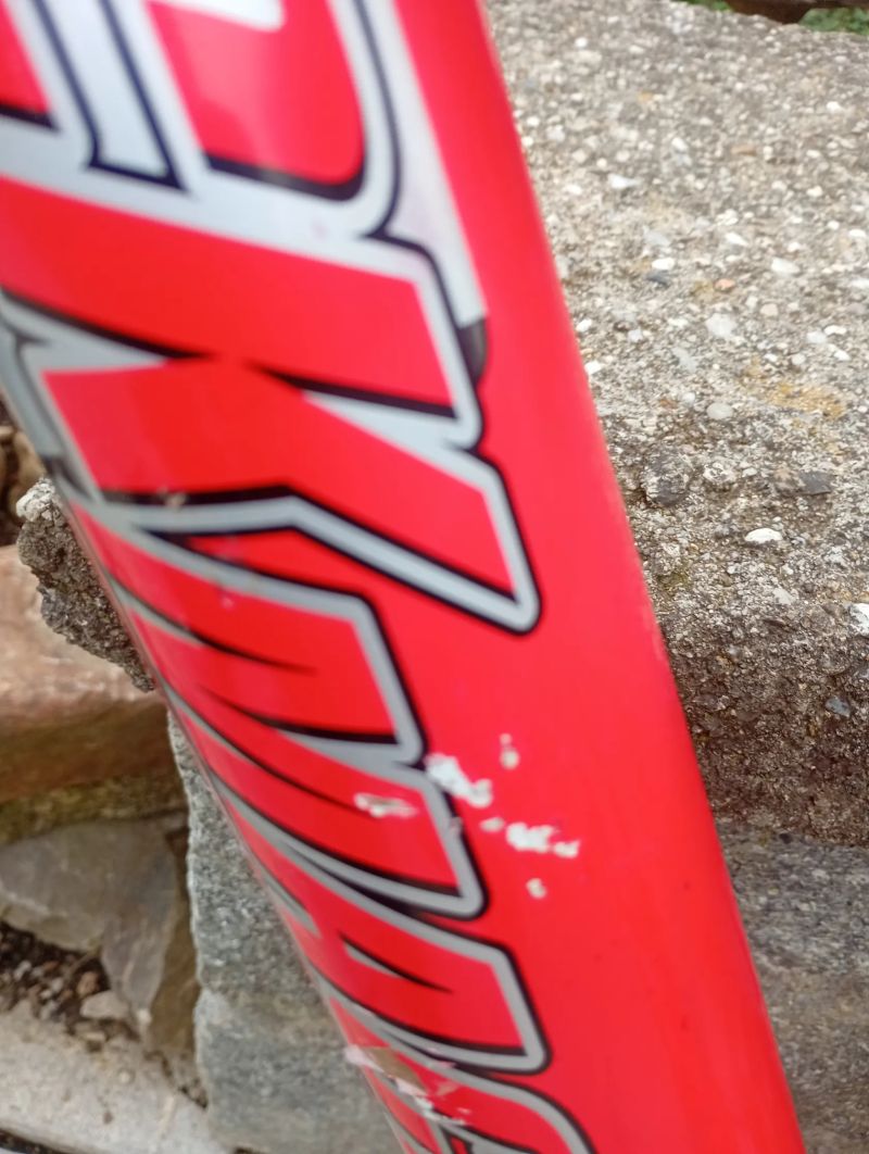 Rock Machine nabízím toto zihadlo