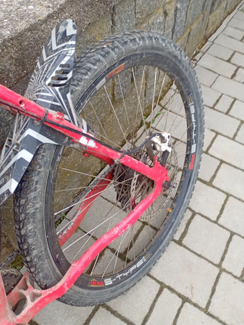 Rock Machine nabízím toto zihadlo