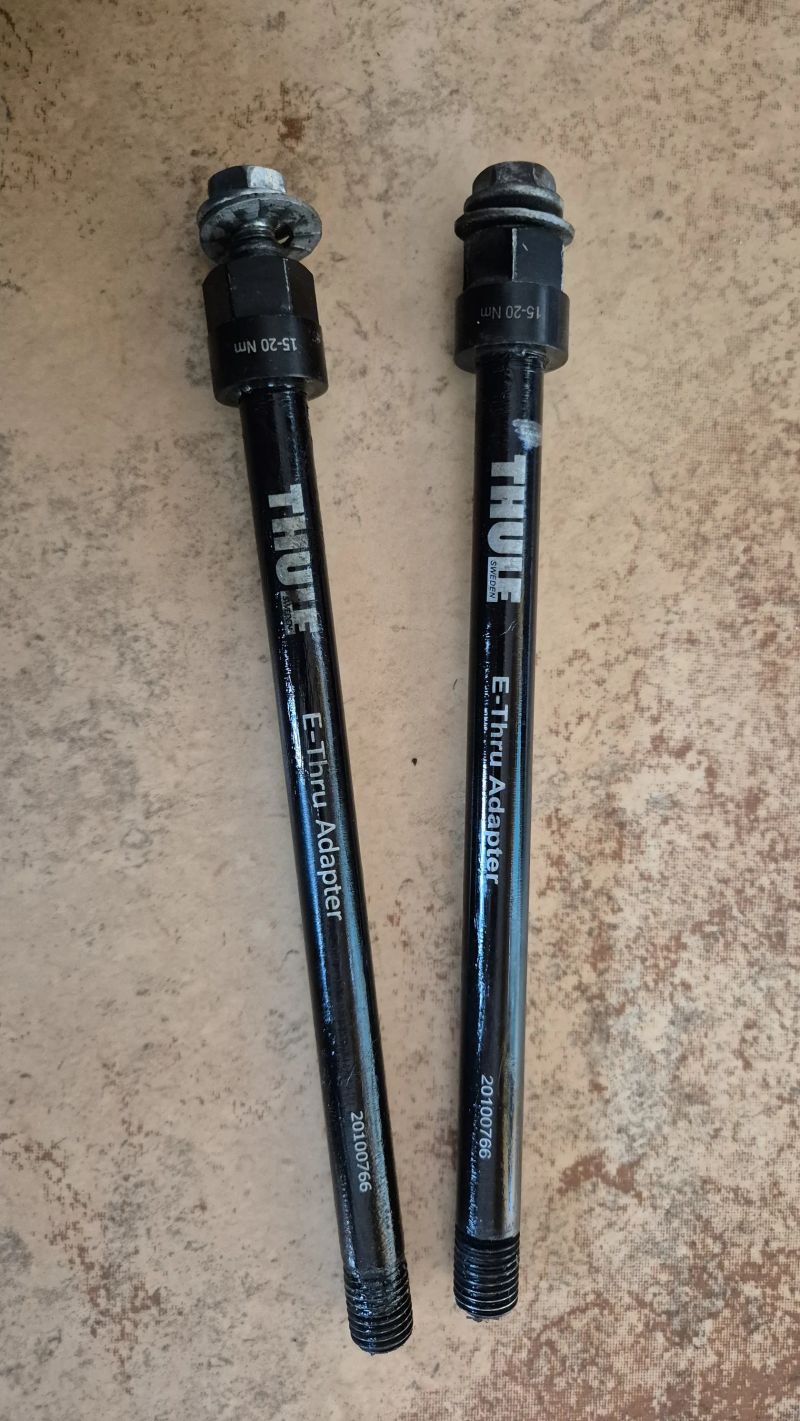 Thule E-Thru Axle adapter pevne osy pro cyklovoziky