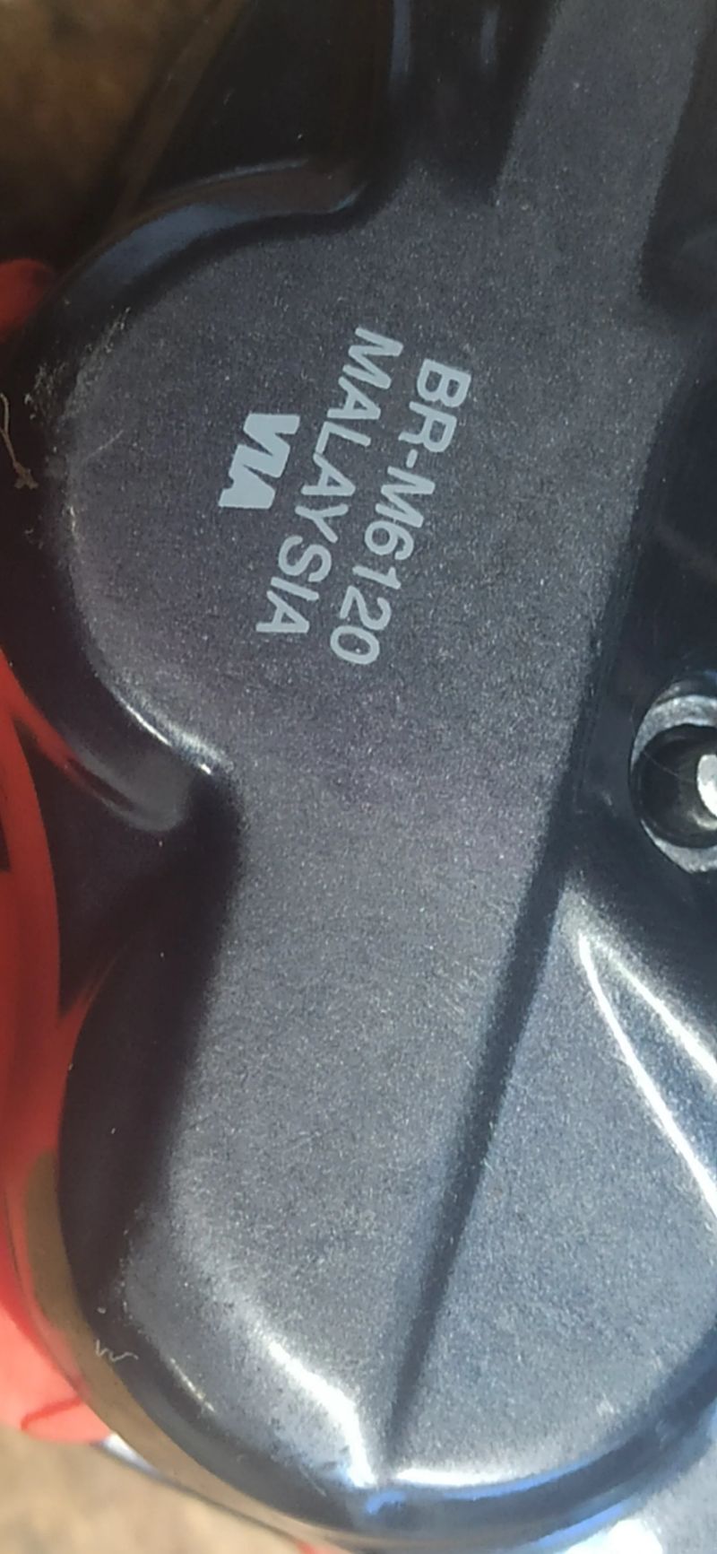 Čtyřpístkové brzdy Shimano BL M6120 sada