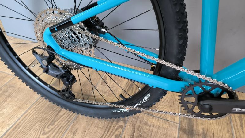 Cube Aim 27 1x11 modrozelená Race S 2026