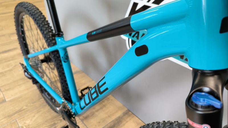 Cube Aim 27 1x11 modrozelená Race S 2026