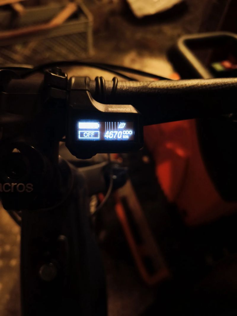 Používaná baterie Shimano BT-E8036