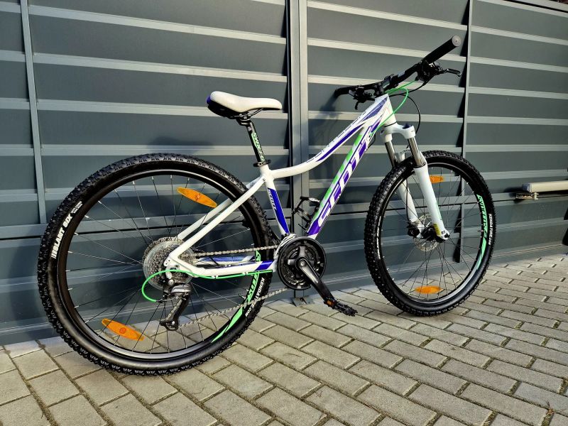 (81)Dámské/Dívčí horské kolo Scott 27,5"