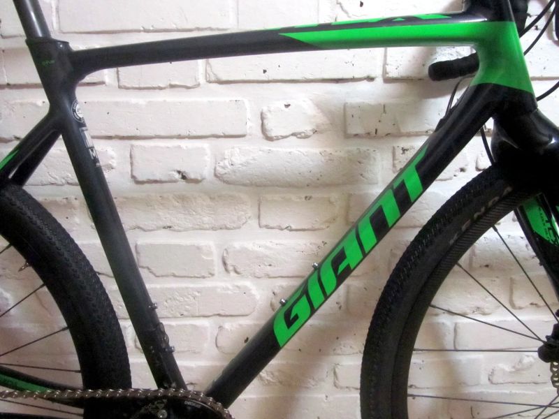 GIANT TCX na Sram RIVAL 1x11, vel M. 1ROK ZÁRUKA