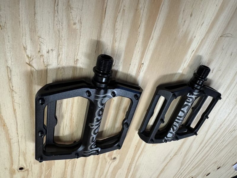 NOVÉ PEDÁLY INSPIRED V3 TEAM PLATFORM