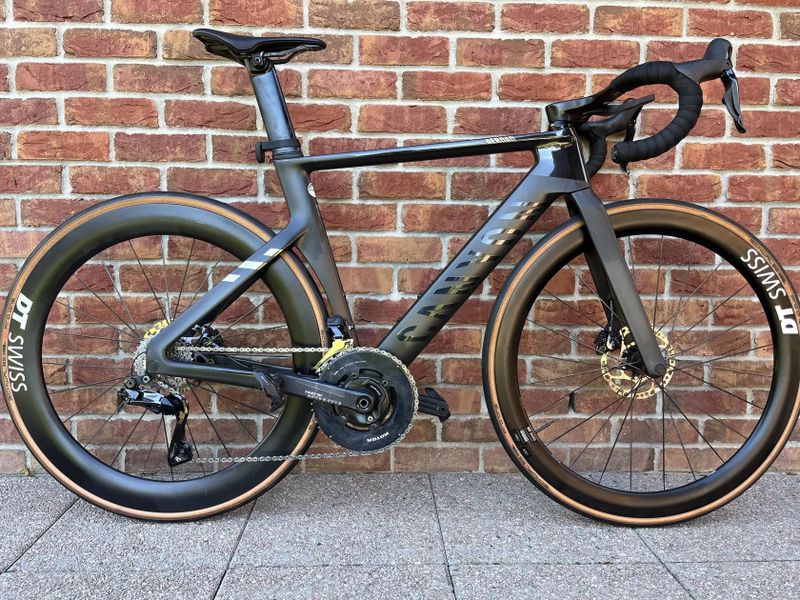Canyon Aeroroad CFR - Dura - wattmetr, nejvyšší model