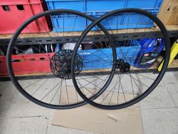 Zapletená kola Specialized