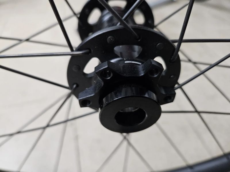 Zapletená kola Specialized