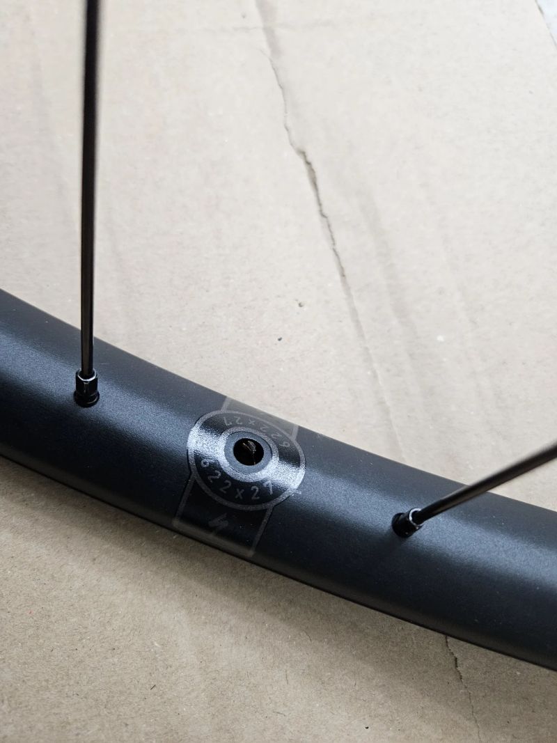 Zapletená kola Specialized