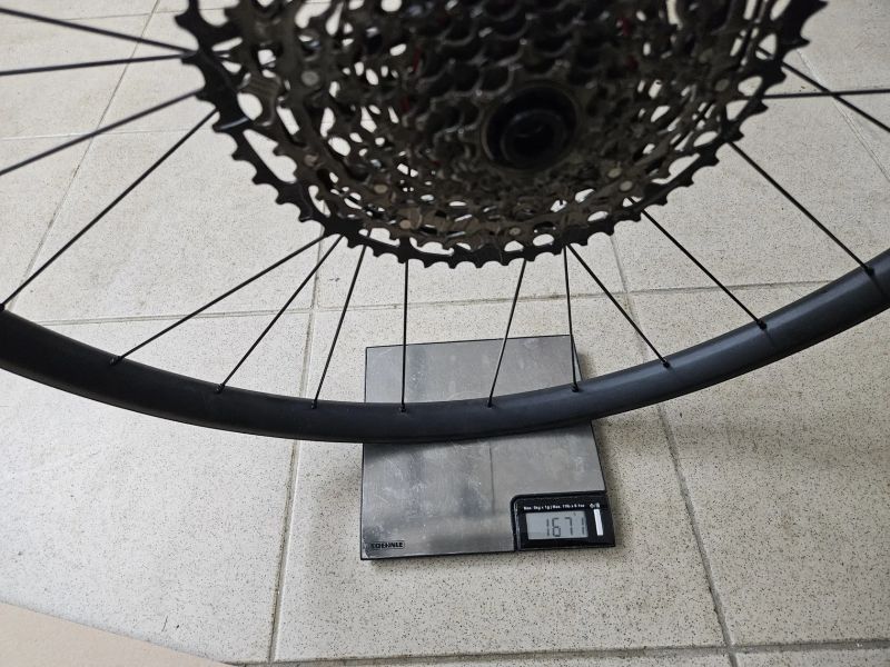 Zapletená kola Specialized