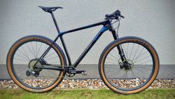 Cannondale F-Si Carbon vel.L (Lefty Carbon+XTR+carbon kola) pod 10kg