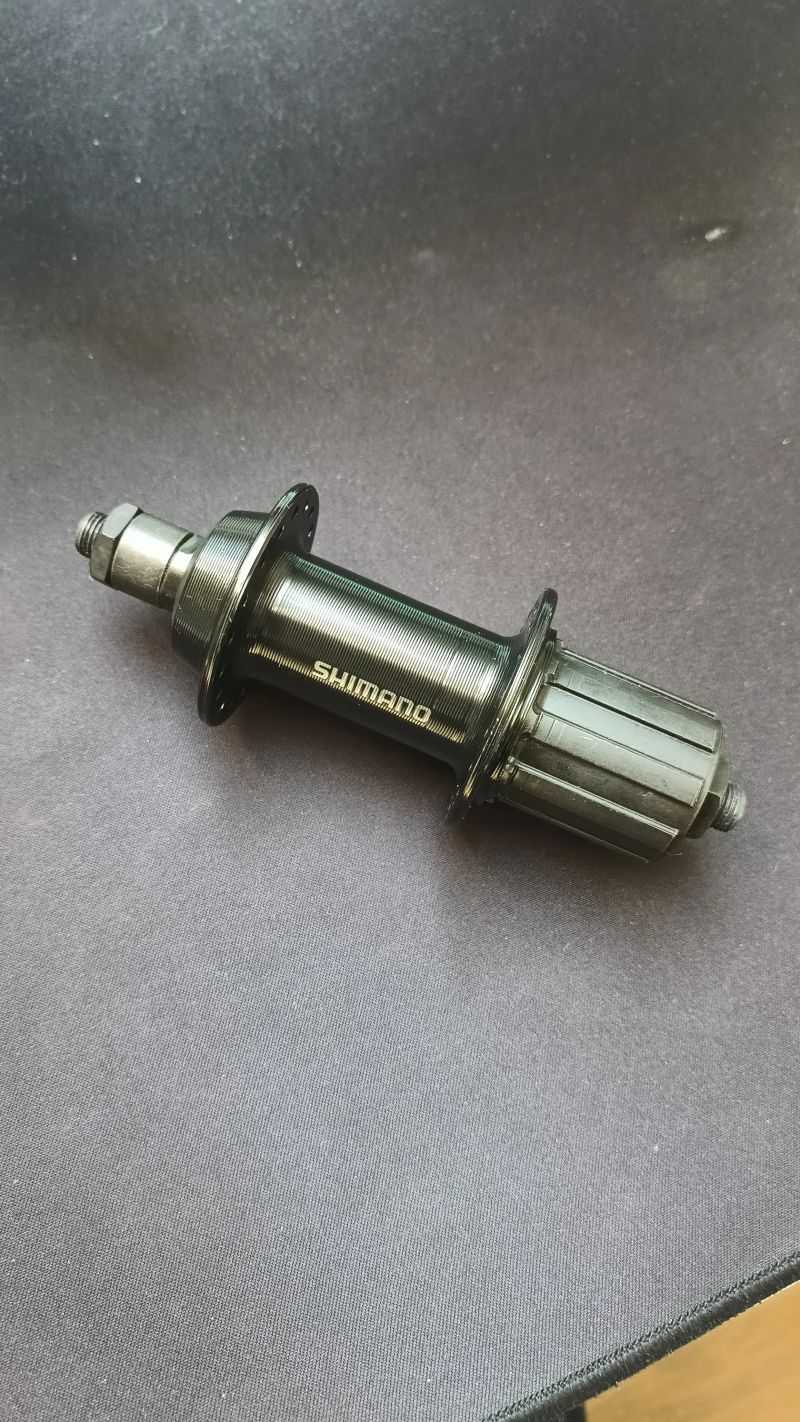 náboj Shimano Tourney FH-TX500 36H