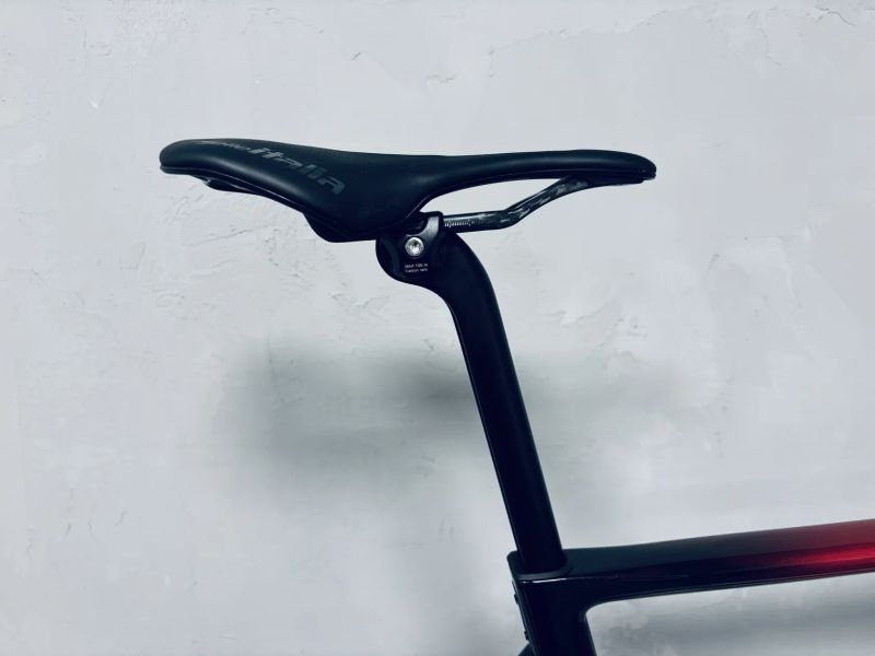 Silniční kolo Basso Diamante 2025