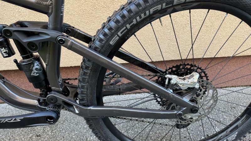 Dartmoor Dartmoor rocbird vel.L