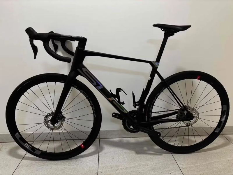 Superior X-ROAD Team Issue Di2
