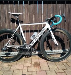 Cannondale SuperSix Evo Hi-Mod Carbon, Sram Red eTap. vel. M (170-180cm), jen 6,4 kg 