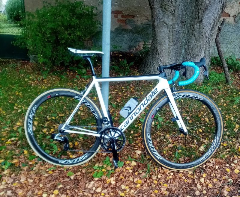 Cannondale SuperSix Evo Hi-Mod Carbon, Sram Red eTap. vel. M (170-180cm), jen 6,4 kg 